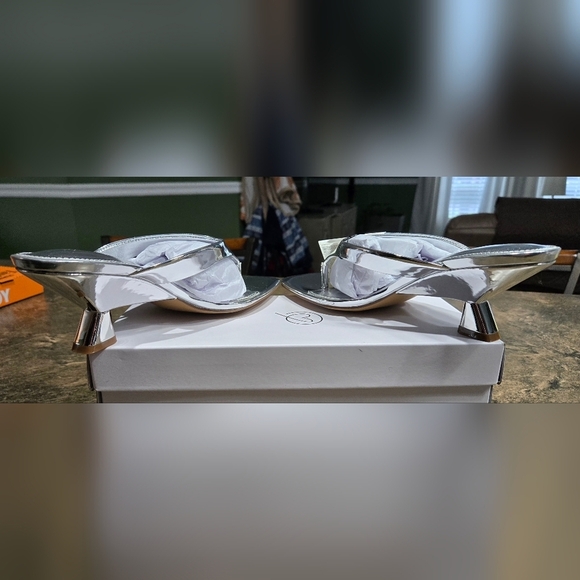 The Drop Women's Dakota Thong Scupted Heel Sandal #921, 922 - Picture 5 of 13